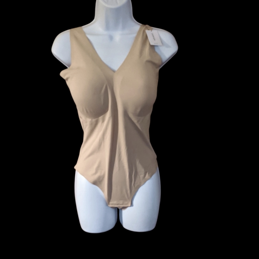 NWT Calvin Klein Invisibles Comfort V-Neck Thong Bodysuit XL Snaps NEW Macy's